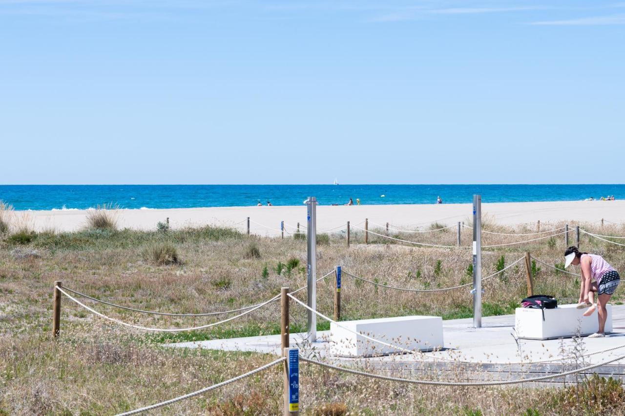 Maka beach apartment v Castelldefels Buitenkant foto